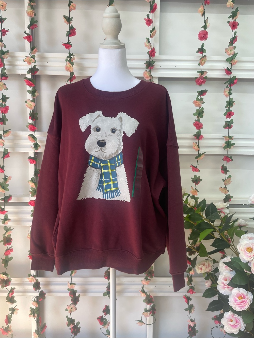 Dog Graphic Pullover Sweatshirt in Burgundy - Zoe + Liv